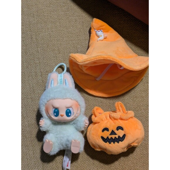 Labubu Have A Seat Ququ with PUMPKIN OUTFIT!! - Picture 2 of 7